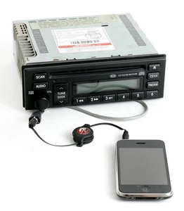 Radio CD Kia Sedona 2002-2005 AM FM con entrada auxiliar en coleta 1K5AD66860A - Imagen 1 de 8