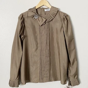 JH Collectibles Vintage braun Rüschen Kragen hinten Knopf Bluse Top Gr. 12 Neu mit Etikett - Bild 1 von 10