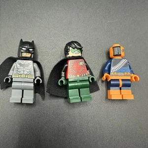 LEGO DC Super Heroes 76034 Batman Robin & Deathstroke Minifigures Only - Picture 1 of 15