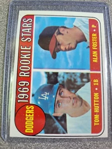 1969 Topps - 1969 Rookie Stars Tom Hutton, Alan Foster #266 (RC) O21 - Picture 1 of 2