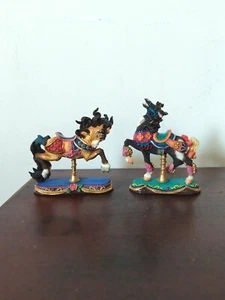 2 Vintage Horse Crinkle Carousel Three Ring Crinkle 659818 & Black Mane 659819 - Picture 1 of 11