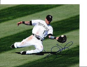 COLORADO ROCKIES BRANDON BARNES SIGNED DIVING CATCH 8X10 - Imagen 1 de 1