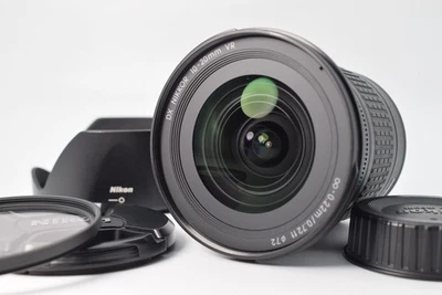 Lente Nikon AF-P DX NIKKOR 10-20mm F/4.5-5.6 G VR con capucha de Japón... - Imagen 1 de 4