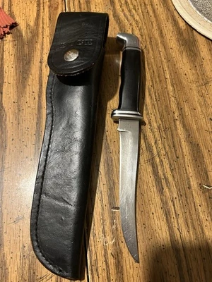 Buck 121 Fixed Blade Knife with Original Leather Sheath Vintage USA Excellent - Image 1 of 4