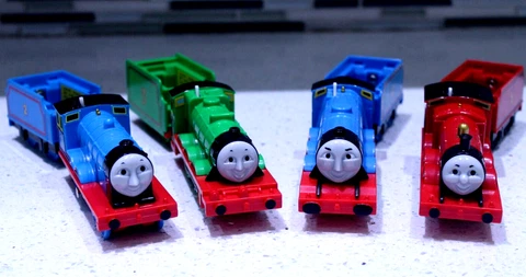 Thomas & Friends TrackMaster Gordon Henry Edward James Motorized Engines Hit Toy Cover