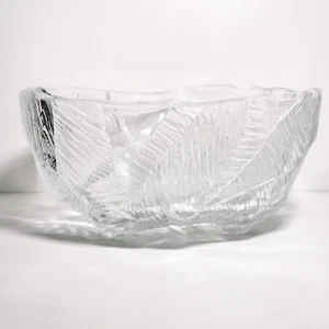 Vintage Clear Pressed Glass Bowl Textured Geometric Ice Design Mid Century 22cm - Picture 1 of 18