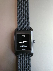 Orologio Tom Ford N.004; Raro Nero Quadrato; Elegante con Scatola e Documenti + Cinturino Extra! - Foto 1 di 16