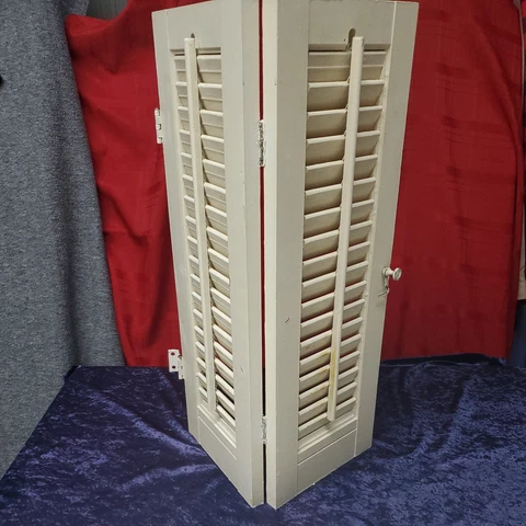 White Bi-Fold Wood Louvered Plantation Style Shutters 16x23 Vintage w/ Hardware Cover