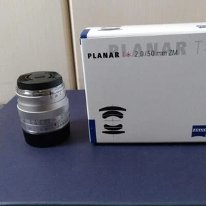 Carl Zeiss Planar T 2/50 ZM Single Focus Camera Lens Leica M Mount - Picture 1 of 7
