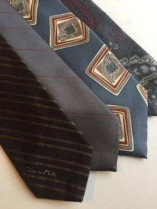 Lotto di 4 cravatte OSCAR DE LA RENTA. 100% seta - Foto 1 di 9