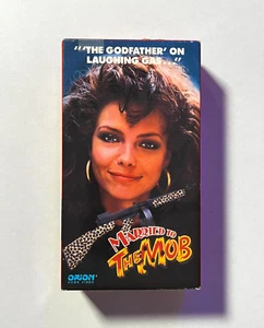 Married to the Mob (1988) VHS - Picture 1 of 10