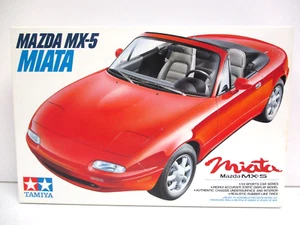 TAMIYA - MAZDA MIATA MX-5 ROADSTER - 1/24 MODEL KIT - COMPLETE - Picture 1 of 7
