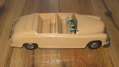 Antiguo COCHE DE CUERDA CONVERTIBLE DEPORTIVO Detroit KAISER Toy Founder de colección beige tostado  Foto 1 de 4