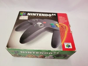 Controller nero ufficiale OEM Nintendo N64 SOLO SCATOLA - senza controller incluso - Foto 1 di 5