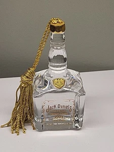 JACK DANIELS 1904 GOLD MEDAL ORNAMENT - St. Louis Worlds Fair Excellent - Picture 1 of 10