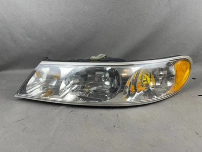 Левая боковая фара для Lincoln Continental 1998-2002 годов выпуска левая - Изображение 1 из 4