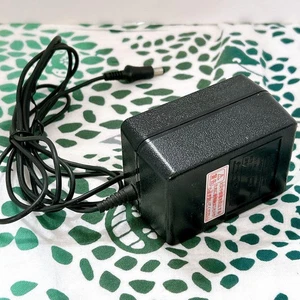 HVC-002 AC Adapter Genuine Famicom Charger Retro Nintendo Used - Picture 1 of 6