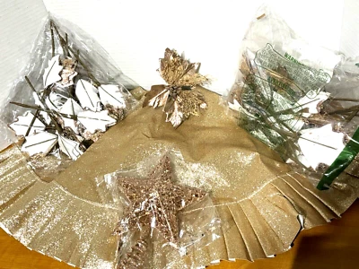 Lote de decoraciones navideñas falda árbol dorado flores artificiales flores de pascua Foto 1 de 4