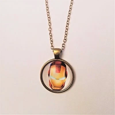 Colar/pingente com corrente bronze cúpula vidro personagem Homem de Ferro Marvel  - Imagem 1 de 2