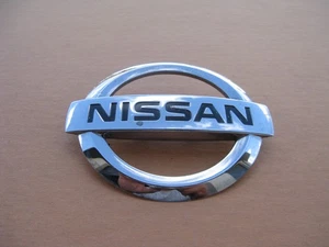 13-20 NISSAN FRONTIER REAR TAIL GATE LID EMBLEM LOGO BADGE SIGN USED OEM A47197 - Picture 1 of 7
