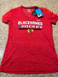Chicago Blackhawks Women's SMALL Classic V-Neck Hockey Shirt - Reebok - Picture 1 of 1