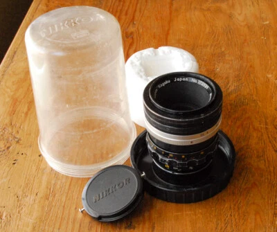 Lente Nikon Micro Nikkor 5,5 cm F3,5 PRESET 2ª Generación RARA con anillo de filtro elevado Foto 1 de 4