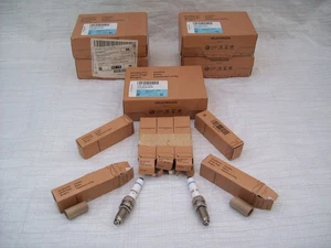 VW Golf 5G BA BX AM Bosch Spark Plugs x57 Genuine 04C905616 2012 onward - Picture 1 of 3