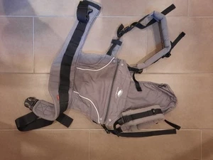 Kindertrage der Marke 'manduca' in Grau mit schwarzen Gurten *absolut neuwertig* - Bild 1 von 2