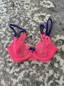 NWT Women’s Victorias Secret Bra Size 32 B Pink Lace Unlined Demi - Picture 1 of 4