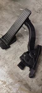 2016 Hyundai Elantra Gas Accelerator Pedal OEM 2017 16 17 - Picture 1 of 4