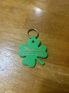 Vintage Schlüsselanhänger FITZGERALDS CASINO HOTEL Kleeblatt Key Ring☘️Anhänger VEGAS Hongkong - Bild 1 von 2