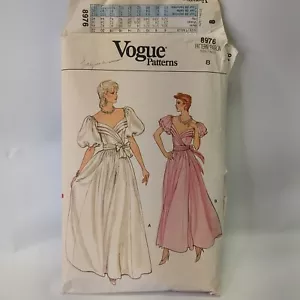 Vintage Vogue Abendmode Muster Y2K Dynasty Vibe - Bild 1 von 4