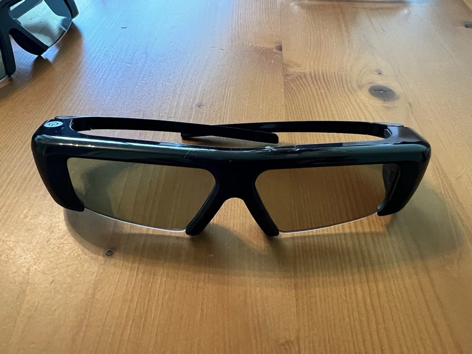 Samsung 3D Active Glasses SSG-2100AB For Samsung Only TV ￼ - Image 1 of 4