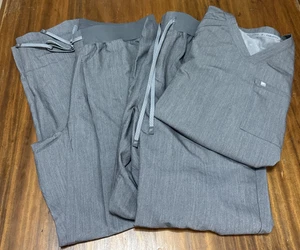 Conjunto Médico y 2 Pantalones Fabletics Para Mujer Talla XL Performance Usado en Excelente Condición - Imagen 1 de 8