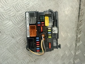 SICHERUNGSKASTEN UNTER MOTORHAUBE 9667199780 #9 Peugeot 207 Bj 2011 - Bild 1 von 3