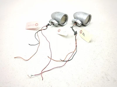 09-17 Triumph Thunderbird 1600 后转向信号闪光灯指示灯套装 TRS — 第 1/4 张图片