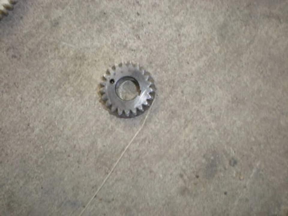 Engranaje de cigüeñal Kawasaki KE 100 B KE100 1993 Foto 1 de 1