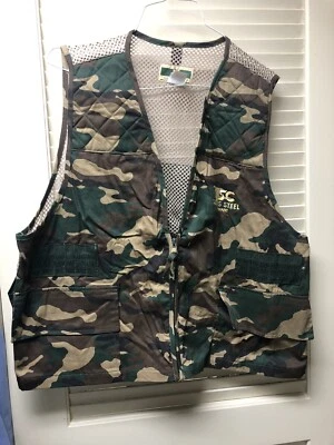 Vintage Game Winner Sportswear Duck Hunting Camo Vest Size 1x/2x (xl/xxl)  - Image 1 of 4