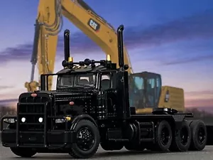 1/64 DCP BLACK OUT PETERBILT 389 HEAVY HAUL TRI AXLE DAY CAB - Picture 1 of 7