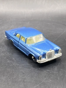 Matchbox Lesney #46C Mercedes Benz 300SE 1968 Blue Vintage Collectible Toy Car - Picture 1 of 8