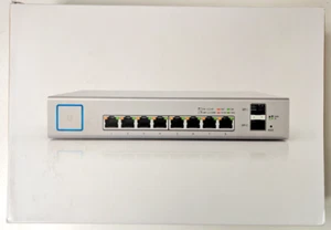 Commutateur Gigabit Power Over Ethernet Ubiquiti Networks US-8-150W géré PoE + - Photo 1/3