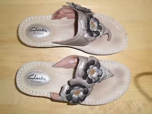 Sandalo donna Clarks Artisan Slide taglia 7,5 - Foto 1 di 20