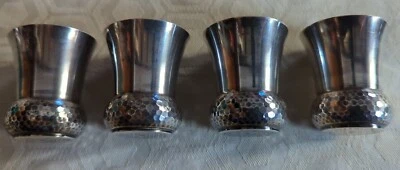Quatre Petits gobelets à liqueur Argent massif Epais poinçon minerve XIXème + BC - Photo 1/4