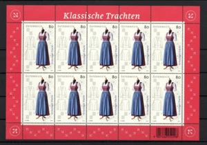 2017 Österreich Klassische Trachten Grinzinger Tracht Kleinbogen - Picture 1 of 1