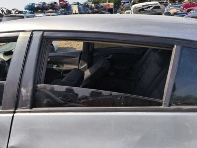 HONDA INSIGHT 2009-2025 WINDOW GLASS (REAR PASSENGER SIDE) - Image 1 of 2