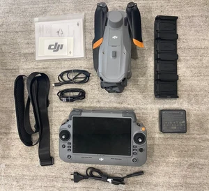 NEUF DJI Matrice 4T Plus Combo - Télé 48 MP + caméras thermiques et LiDAR - SCELLÉ - Photo 1/24