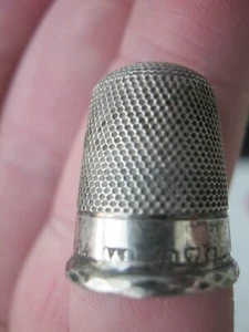 Antique Thimble With Chester Hallmarks - No Pin Holes - Good Working Order - Picture 1 of 2