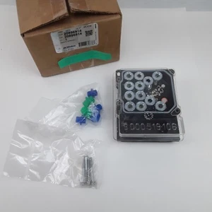 ABS Control Module GM 20896914 p/n 20817954 25834221 25834371 25989530 25989531 - Picture 1 of 8