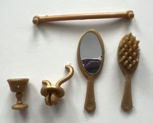 Vintage She-Ra Princess Crystal Falls Goblet Cup Mirror Brush Towel Rack  Hook - Picture 1 of 2