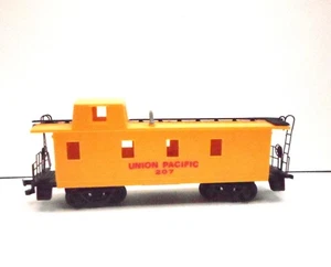 HO Scale Union Pacific 207 Caboose Model Train Car Orange Used - Picture 1 of 9